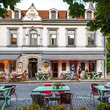 Bed & Breakfast Kedves Vendeghaz Balatonfured