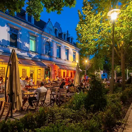 Bed & Breakfast Kedves Vendeghaz Balatonfured