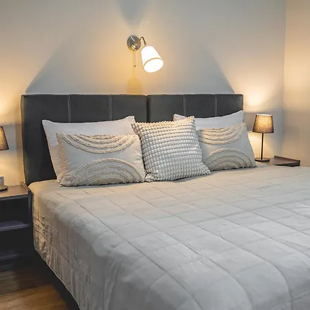 Bed & Breakfast Kedves Vendeghaz *
