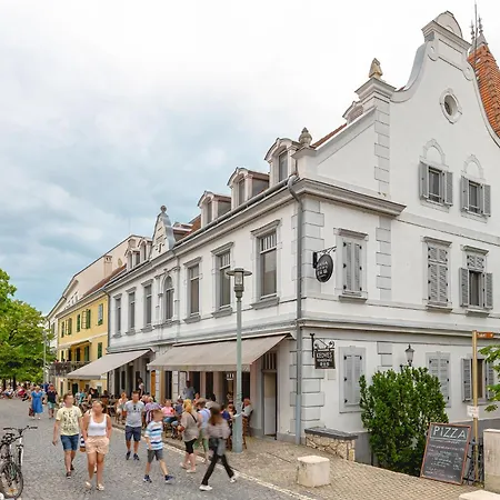 Kedves Vendeghaz Balatonfüred